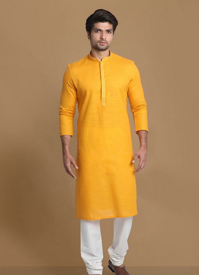 alt message - Manyavar Men Mustard Yellow Solid Kurta Pajama image number 1